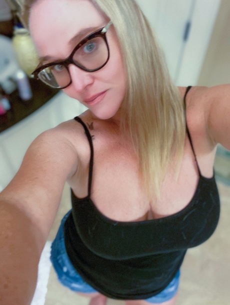 big bootsy nena family nudes galleries