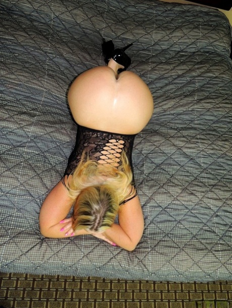cheating bbw sucks and rides his horny cock hot naked pictures