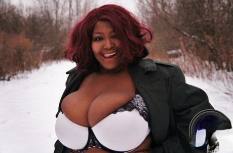 non binary bbw sexy naked photos