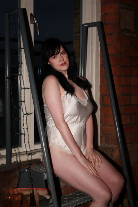 fat tits woodman anna taylor nude image