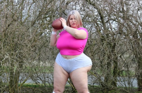 thick pr queen nudes archive