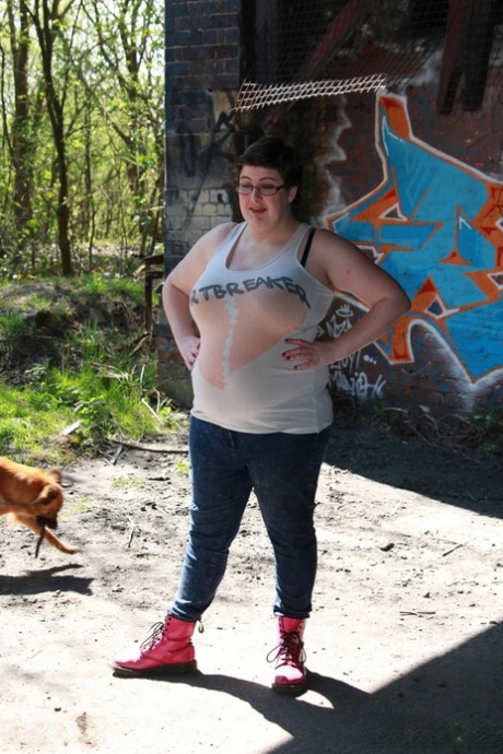 marcelle shows off her curvy body nude archive