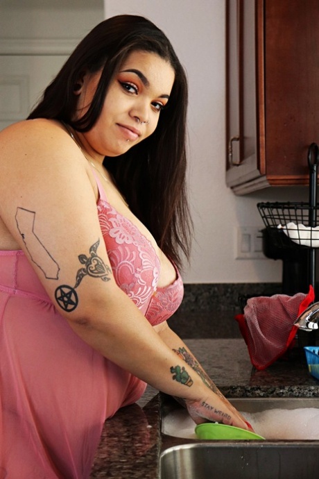 big tit thick latina art naked photos