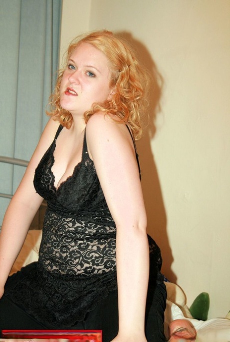 curvy teen threesome art nude photo