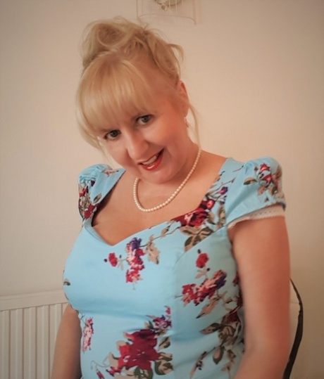 curvy tattooed girl porn gallery