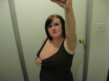yanique curvy art nude archive
