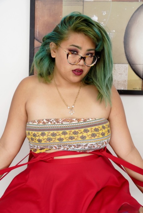 fat ass latina lesbian nudes pictures