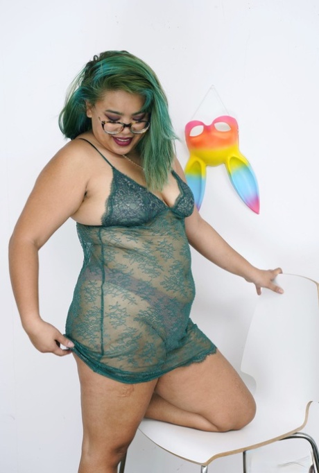 thick ebony emo girl twerking hot pics
