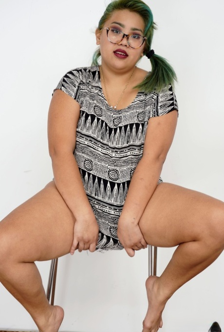 handling a bbw latina sexy gallery