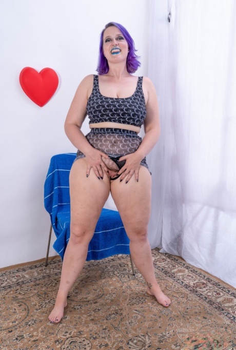thick albanian girl free sexy img