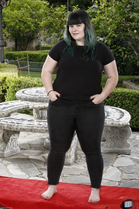 curvy jules69 porn picture