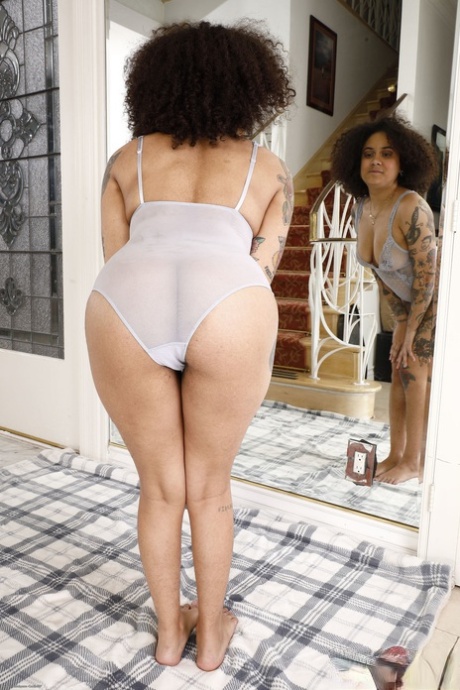 black girl thick booty beautiful naked gallery