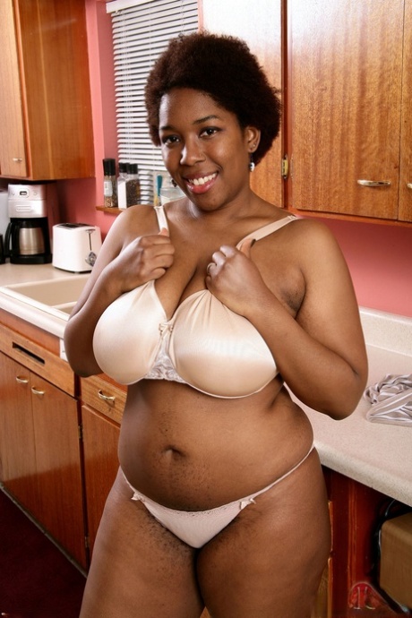 bbw cora art porn img