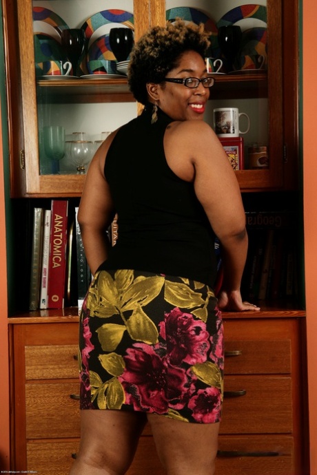 thick black gf beautiful naked gallery