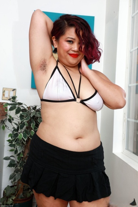 watch this bbw milf squirting for you on cam free porn pic