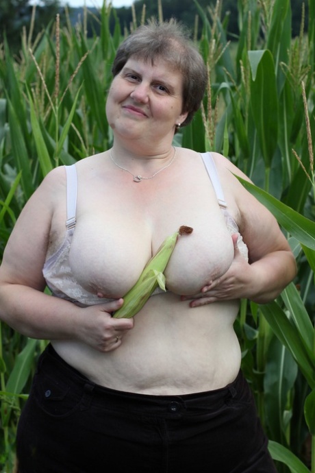 quarantine corona time big ass hot porn pics
