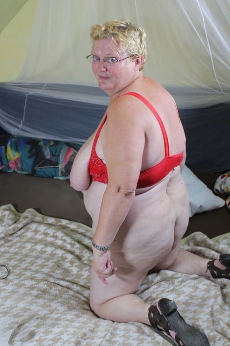 chubby girls give good head free xxx img