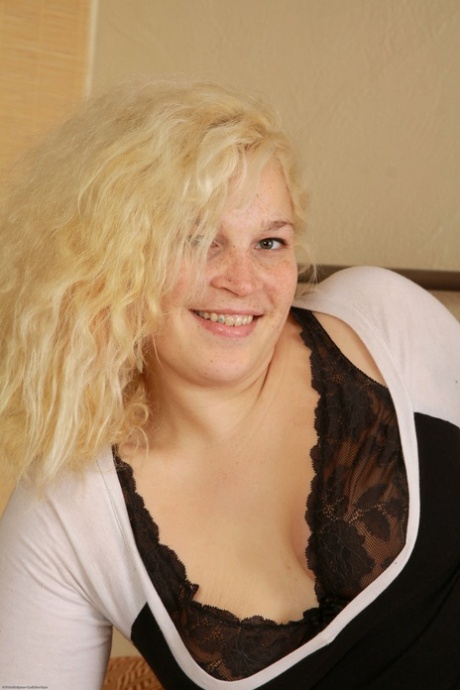 fat girl orgasm pretty photo