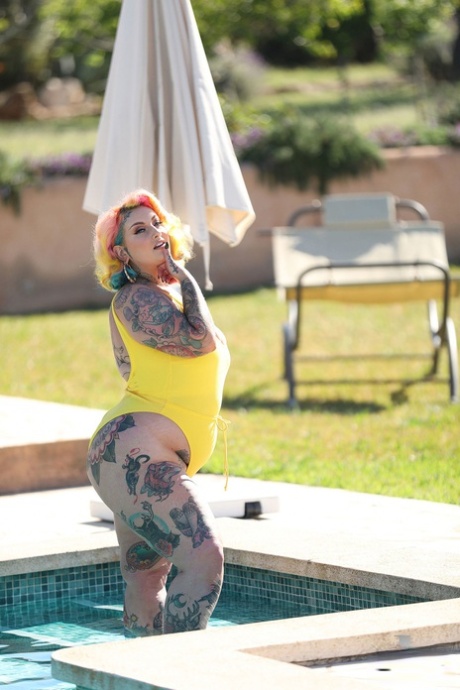 bbw superhero free sexy photo