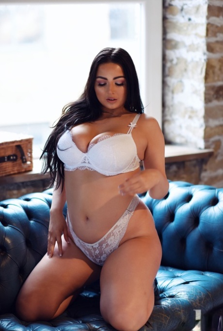 curvy voluptuous free naked beautiful naked image