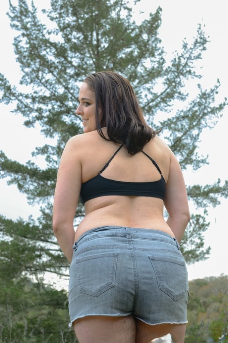 huge ass latina in tight spandex leggings and plump cameltoe beautiful nude photos