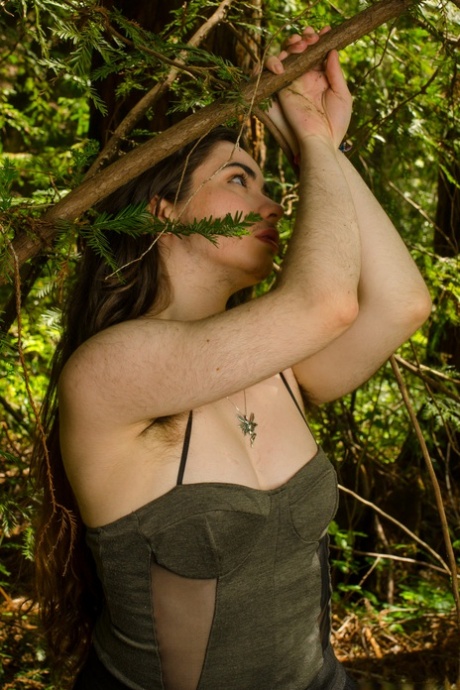 amelia curvy nude free nude galleries
