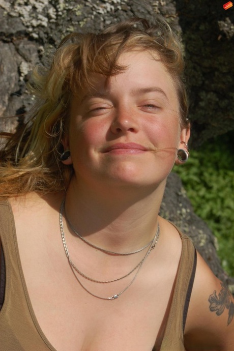 nasty white girl with huge ass pornographic archive