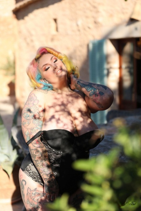 curvy teen with nice tits having sex with his bf and blow in public beautiful naked img