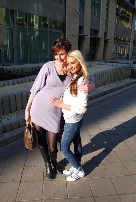 thick vanny adult galleries
