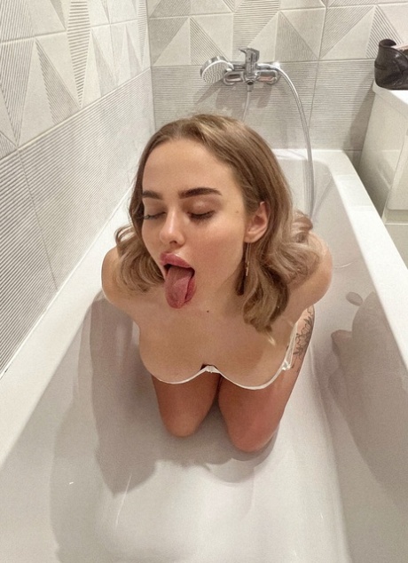 chubby girls on big dick hot xxx archive
