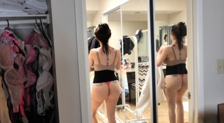amateur amateur chubby brunette cougar with big tits free nude pics