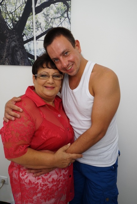 i woke my big ass step mom up with my dick hot porn archive