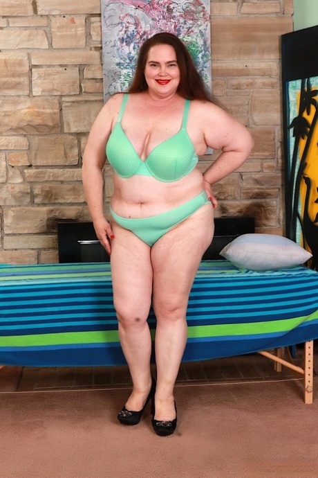 lesbian foot fetish bbw free porn pictures