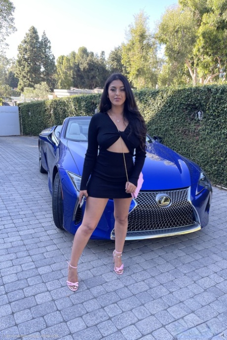 latina big booty nude pics pretty images