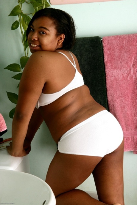 big fat old granny nude gallery