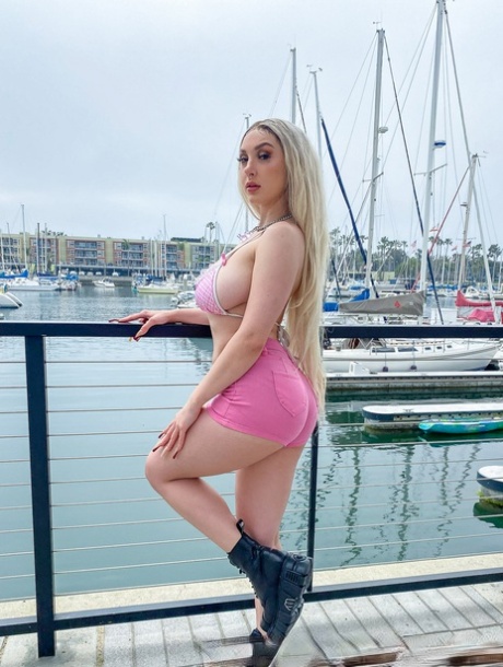 thick thigh thumpers free sexy galleries