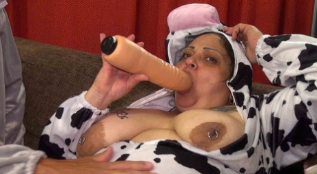 chubby fetish babe gets speculum and jizzed art nude gallery
