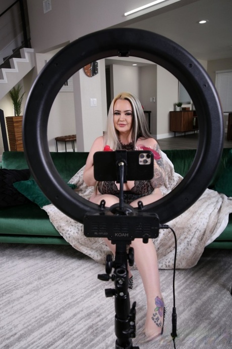bbw worship pov free nude galleries