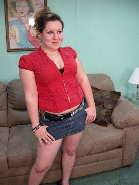 curvy milf fuck naked galleries