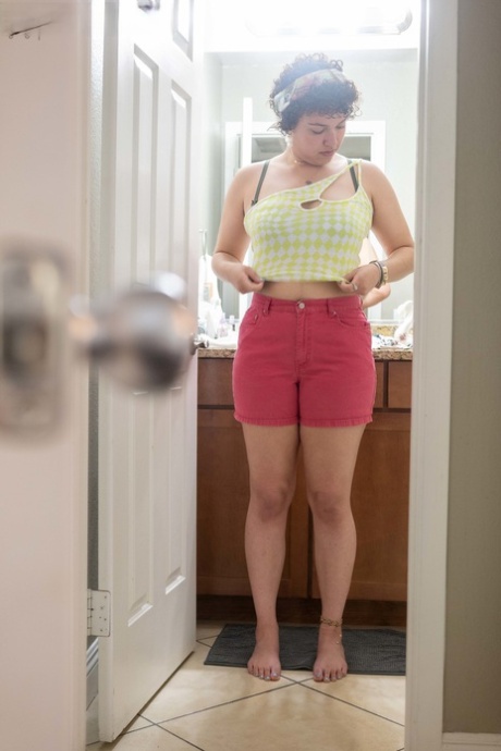 sex thick latina teen free porn picture