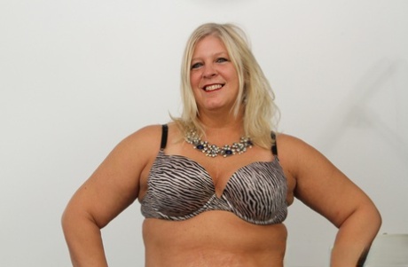curvy milf alanah rae as the perfect body for fucking hot sexy image