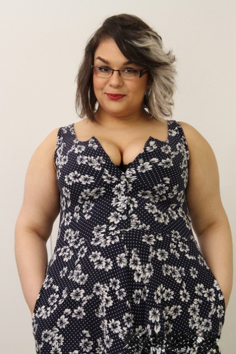 thick booty tight dress free xxx image