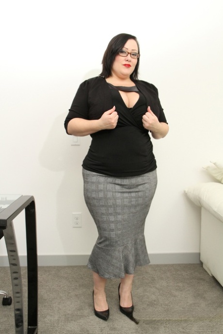 big ass teen fits they whole hand free nude archive