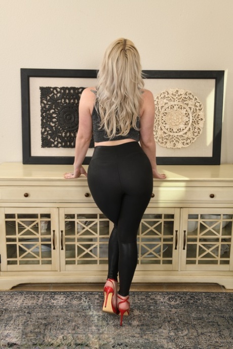 lingerie for fat chicks hd pics