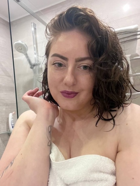 fuck and cum on that big booty beautiful porn picture