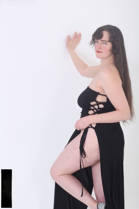 thick milf wife porno image