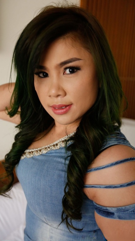 hot big booty babe sucks hot sex picture