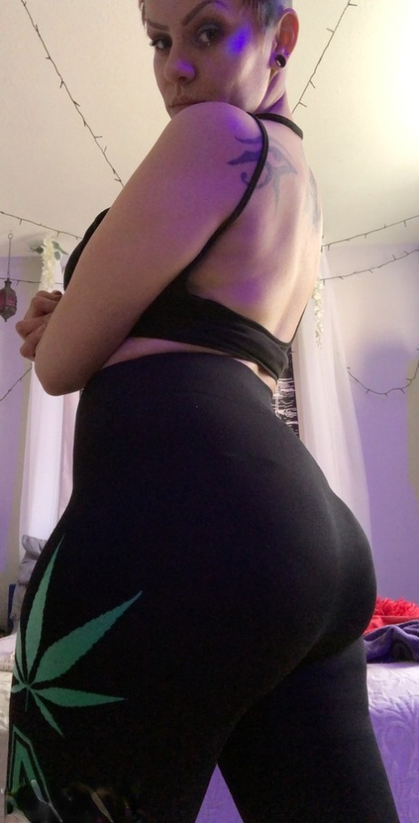 thick standing top image
