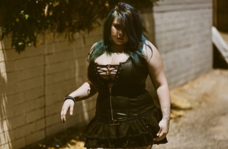 fat english aunt fucks nephew xxx picture