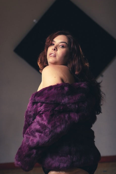 curvy hijab girl hd galleries
